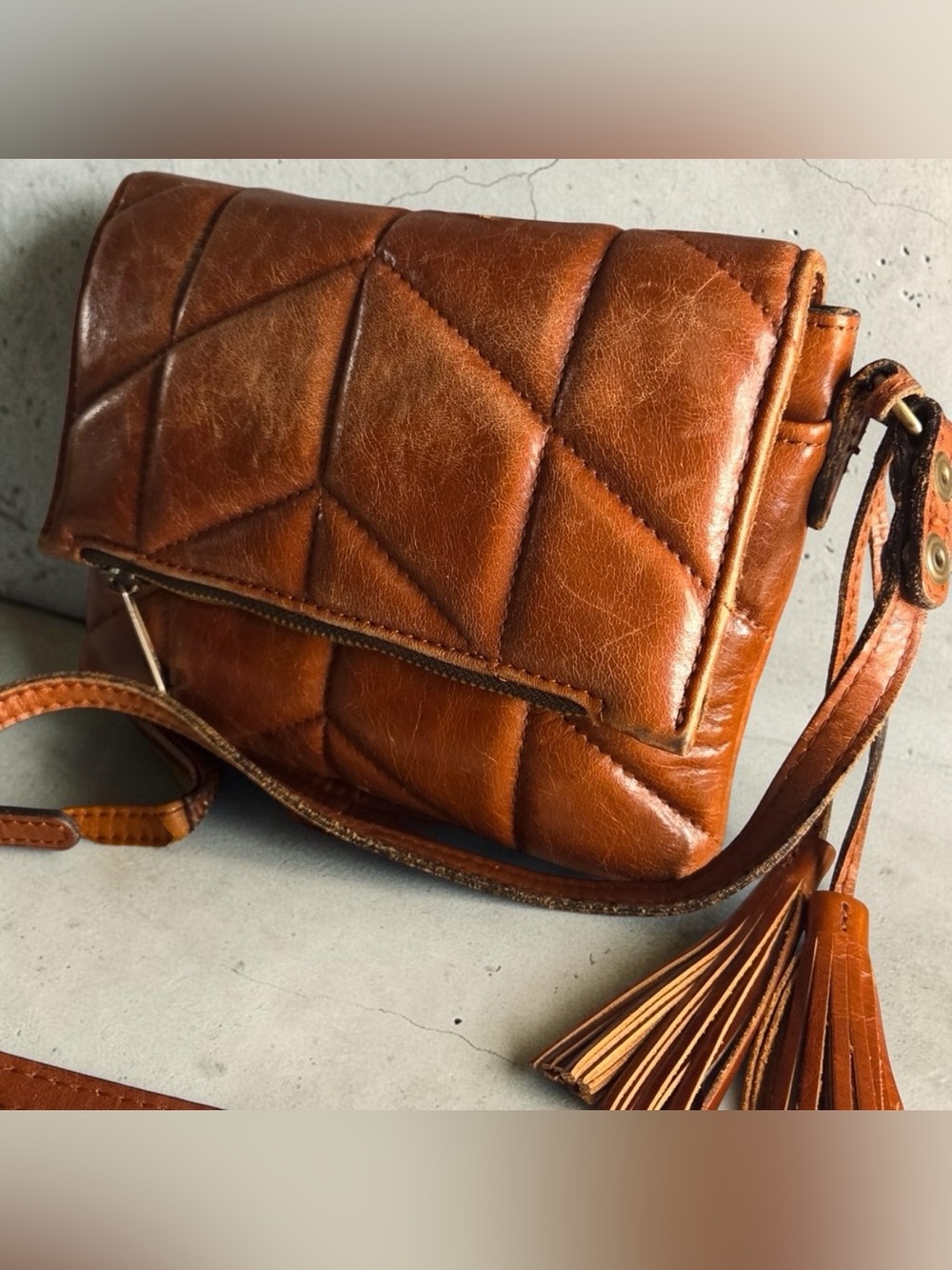 Patricia Nash vintage Cognac leather Crossbody bag quilted tassel - Picture 6 of 13